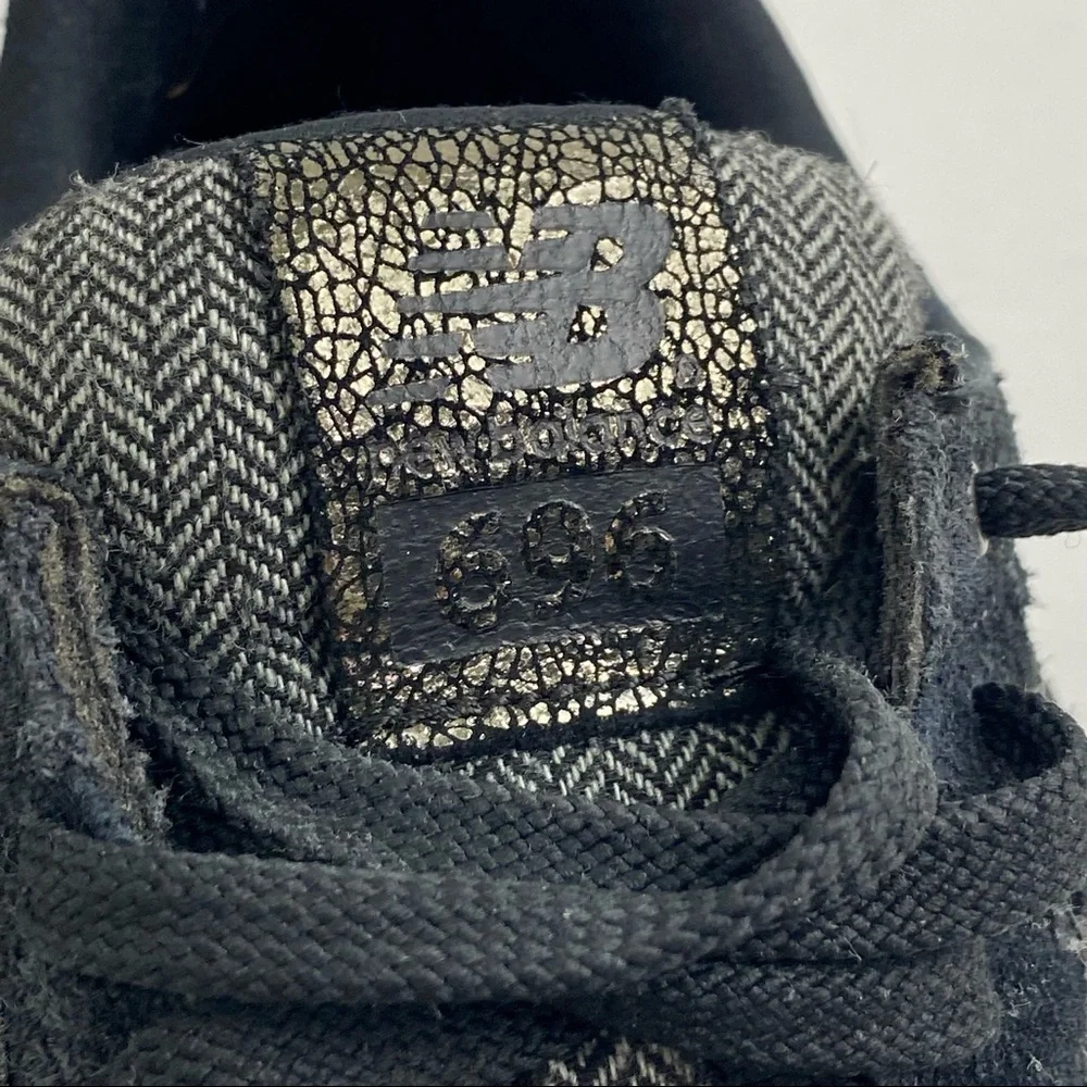 New Balance 696 size 8 Women’s Black Suede Sneakers